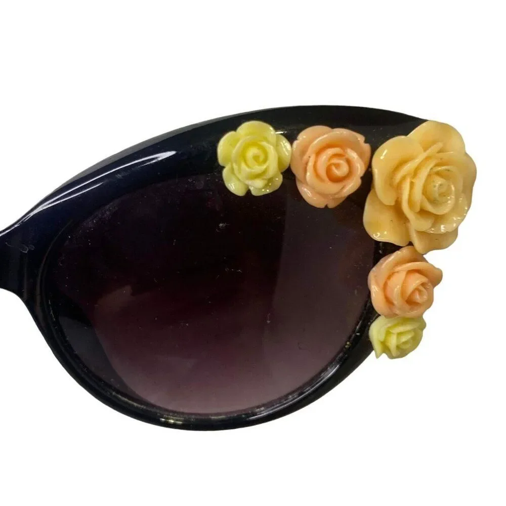 #5312 Women's Black Sunglasses With Acrylic Flowers